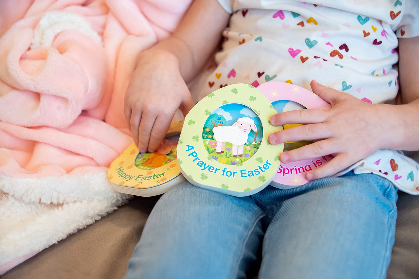 A Prayer for Easter (An Easter Egg-Shaped Board Book)