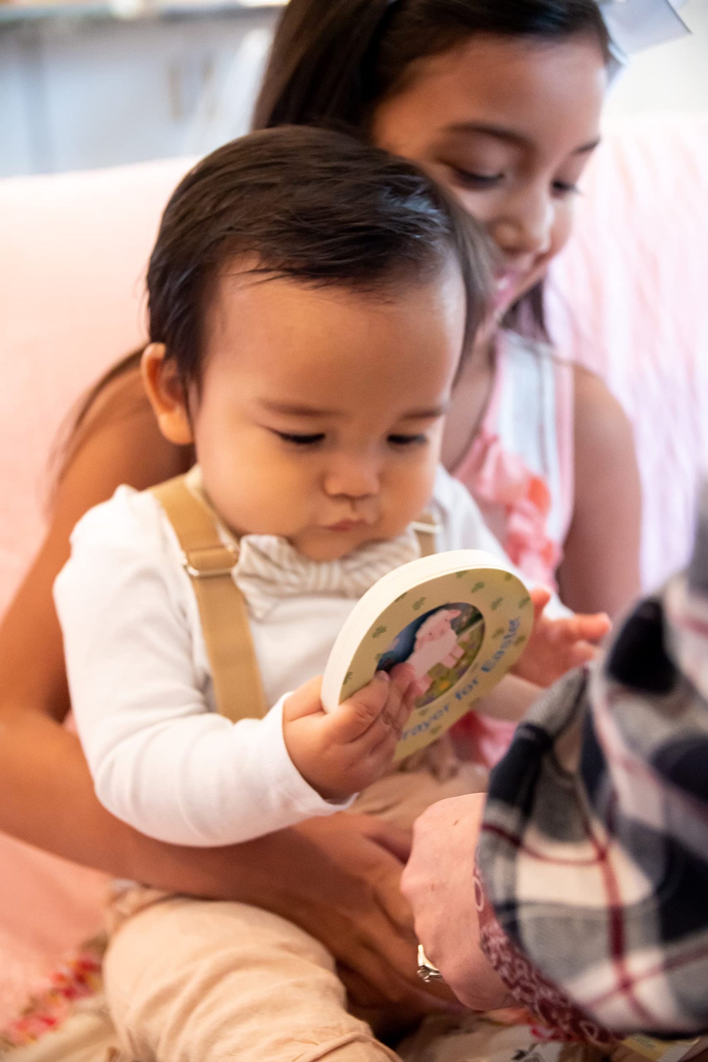 A Prayer for Easter (An Easter Egg-Shaped Board Book)